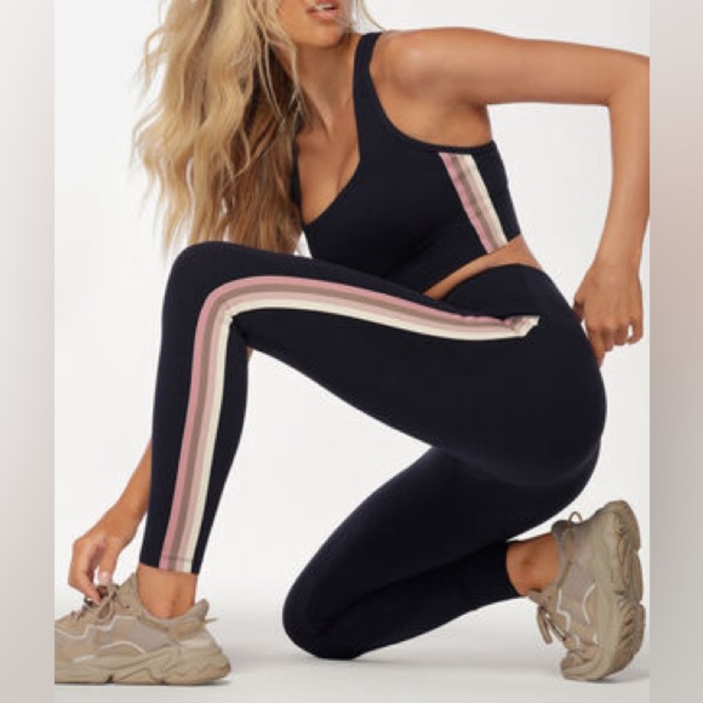 Lorna Jane Activewear Inspire Crop Top and Full Length Leggings set